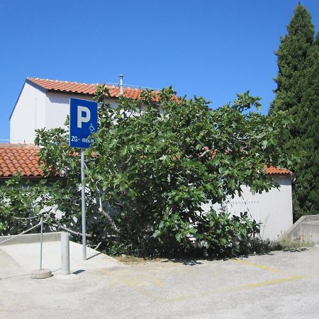 Apartamento Apartman Zaglav Martinšćica Exterior foto
