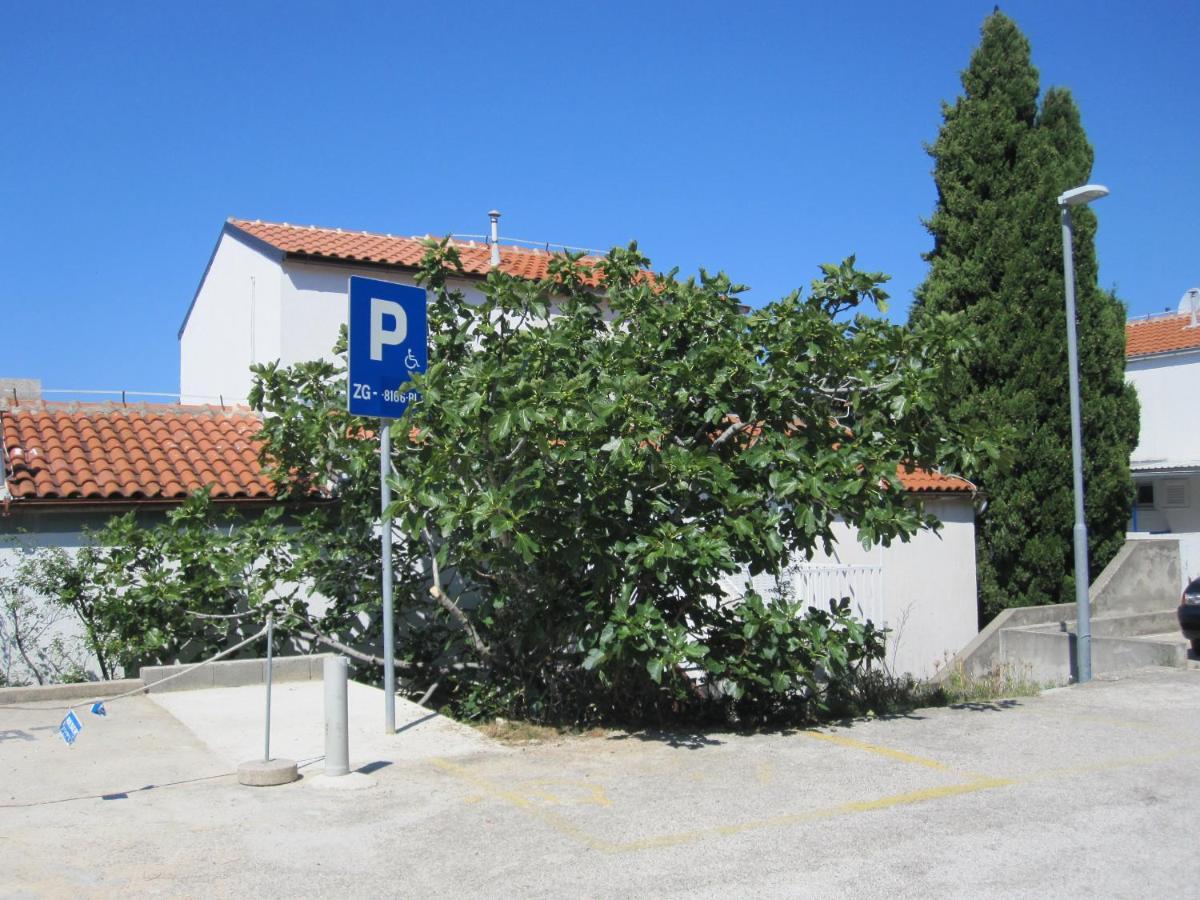 Apartamento Apartman Zaglav Martinšćica Exterior foto